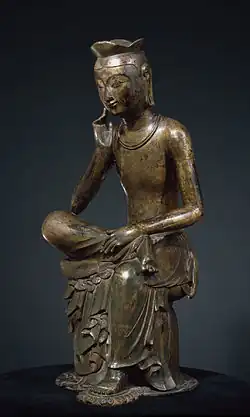 Maitreya en méditation. Bronze doré. 93,5&nbsp;cm. Corée, fin VIe-début VIIe, probablement Silla en cours d'unification. Musée national de Corée