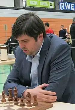 Description de cette image, également commentée ci-après