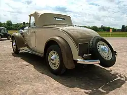 Poupe de 301 cabriolet.