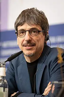 Description de cette image, également commentée ci-après