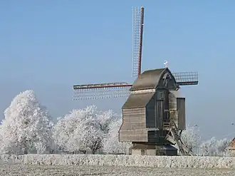 Le moulin de Riele sous la neige.