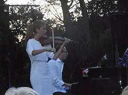 en 2016, avec Ashot Khatchatourian au piano, Élena Lavrenov, violon