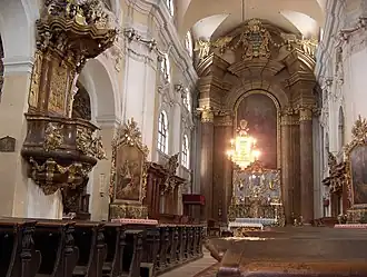 L'intérieur de l'Église des piaristes de la Trinité de Cluj