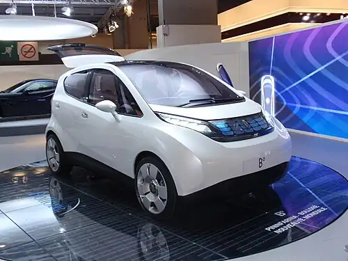 La Pininfarina B0, prototype de la Bluecar, présentée au Mondial de Paris en 2008.