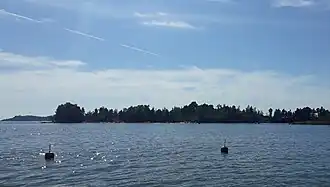 Pitkäluoto vu du manoir de Stansvik.