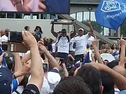Place Pierre Fabre en juin 2018, après la victoire du Castres Olympique en finale du Top 14. Au centre, le bouclier de Brennus.
