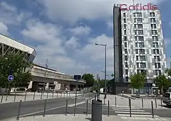 Place du Lin. À gauche la station de métro