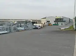 Vue d'extérieur de la plate-forme logistique de Valdivienne.