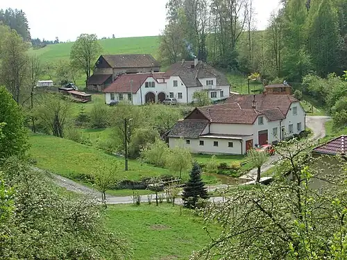 Hameau de Podlubníček.