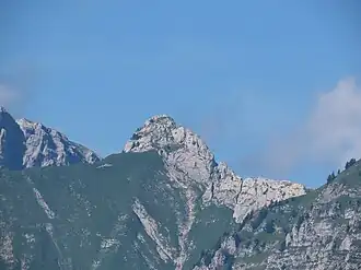 La pointe de la Beccaz depuis les chalets des Replens Dessus au pie dde la pointe du Velan au sud.