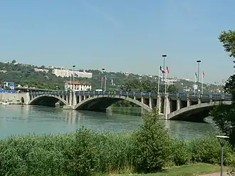 Pont Pasteur vu depuis le Sud