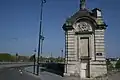 Édifice situé en tête sud du pont, utilisé autrefois pour percevoir l'octroi.