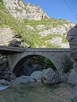 Pont du Pas d’Escale, limitrophe du Poil et de Beynes.
