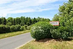 Entrée du hameau de Romaine.