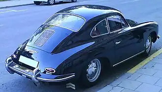 Porsche 356, un coupé « fastback » allemand de l'après-guerre.