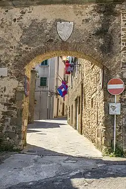 Porta Fiorella