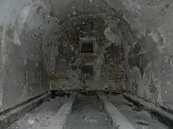 Vue intérieure du magasin à poudre