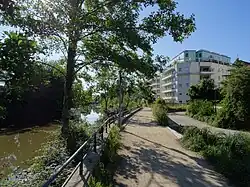 La promenade des Bonnets Rouges.