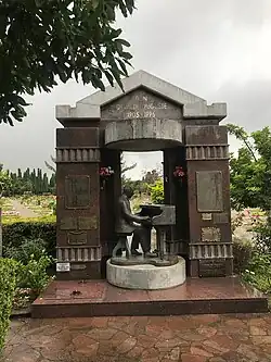 Tombe et monument d'Osvaldo Pugliese au Cimetière de la Chacarita, Buenos-Aires, Argentine