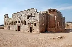 Abside semi-circulaire de la basilique de Qalb Lozeh du Ve&nbsp;siècle.