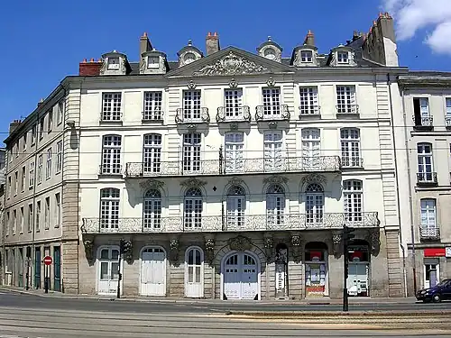 Hôtel Durbé, situé au 86 quai de la Fosse : façade inscrite le 7 janvier 1926