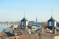 Quais de Bordeaux.