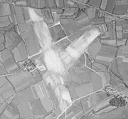 Terrain d'aviation de Quimper le 05 juin 1952.