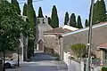 Centre-bourg avec l'église.