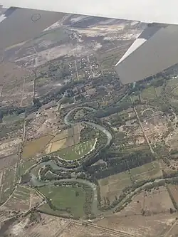 Méandres du fleuve vues depuis un avion.