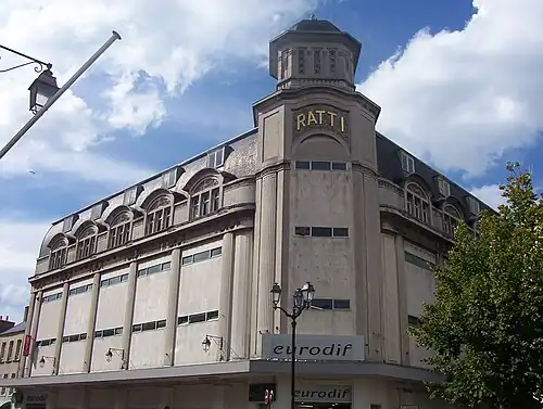 En 1954, à Cherbourg, Ratti fait place aux Magasins Réunis