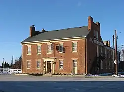 La Red Brick Tavern&nbsp;(en) à Lafayette&nbsp;(en), dans l'Ohio.