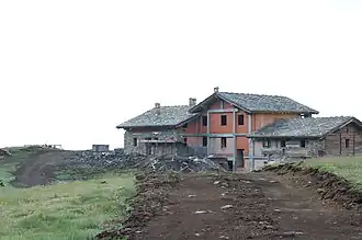 Le refuge Fallère en construction (2010).