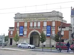 Champagne De Cazanove.