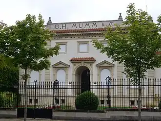 Image illustrative de l'article Champagne G.H. Mumm