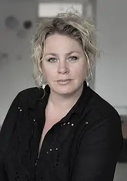 Description de cette image, également commentée ci-après