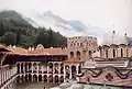 Les cloîtres autour de la cour centrale (gauche), et la tour médiévale (centre), la partie la plus ancienne du monastère de Rila.