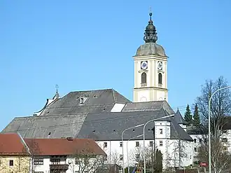 Vue de l'église abbatiale