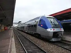 X 81731 Bombardier à quai (2017).