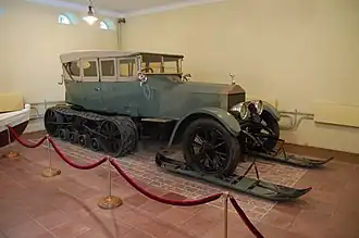 Rolls-Royce Silver Ghost personnelle de Lénine  à autochenille Kégresse