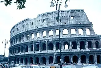 Le Colisée.