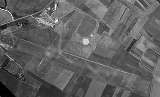 Aérodrome de Royan le 01 janvier 1970 avec ses deux pistes en herbe.
