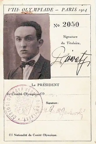 carte d'identité avec le photo noir et blanc du visage d'un homme