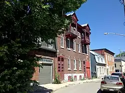 Rue Chénier, près du parc Durocher
