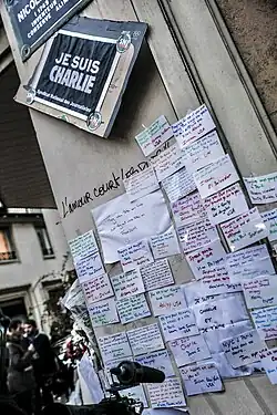 Messages de soutien à Charlie Hebdo, rue Nicolas-Appert.