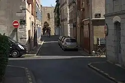 Fin de la rue des Faures, à droite.