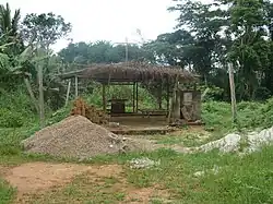 Les ruines de l'ancienne Chapelle d'Ekoadjom en 2012