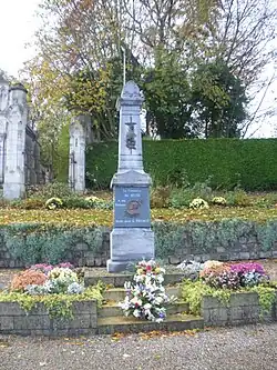 Le monument au morts.