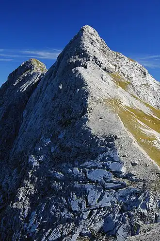 Vue de la Südliche Riffelspitze et à gauche de la Nördliche Riffelspitze