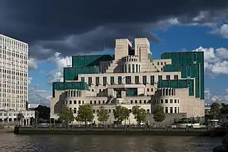 « SIS Building », le siège du MI6.