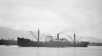 Le Capac (W. R. Grace and Company) ex-Deuel construit par Duthie en 1919. Doté d'extensions près de la passerelle pour y disposer deux canots (comme sur le Design 1066), il sera coulé par le sous-marin italien Archimede, sans faire de victimes.